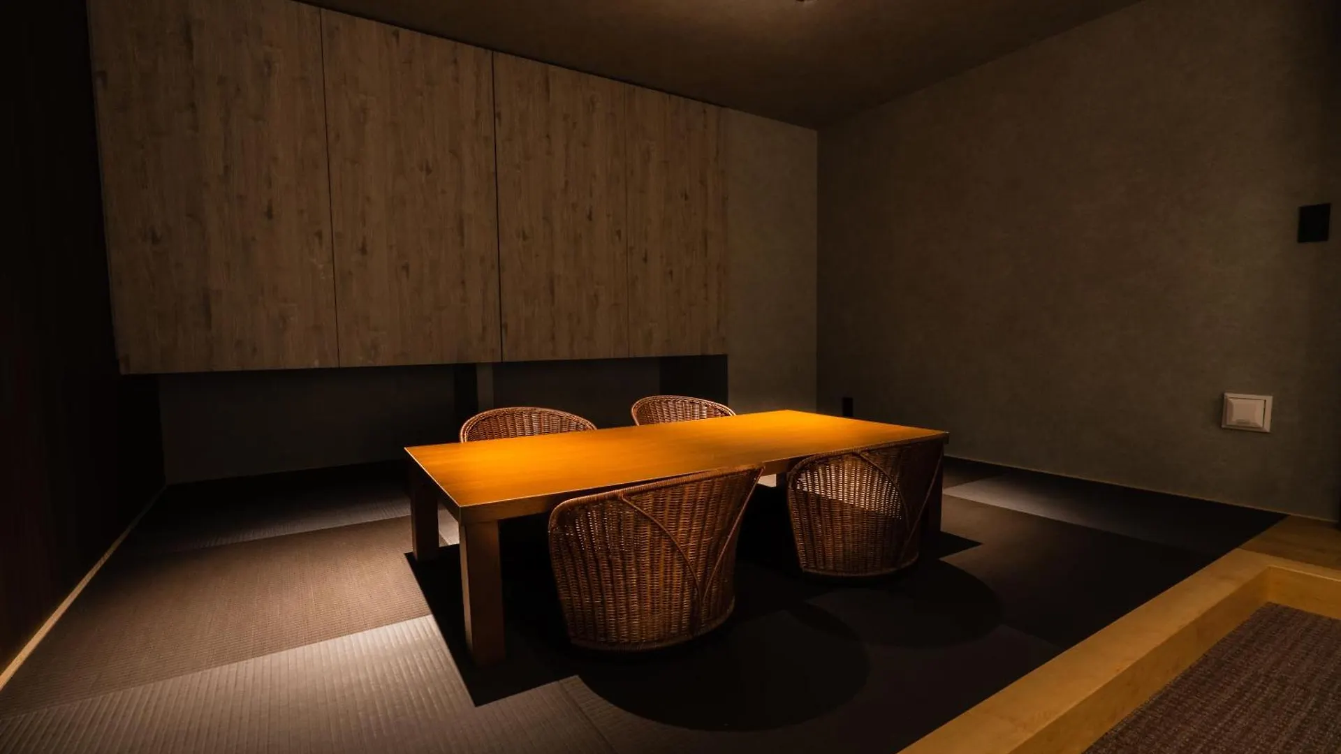 Randor Hotel Namba Osaka Suites 4*,