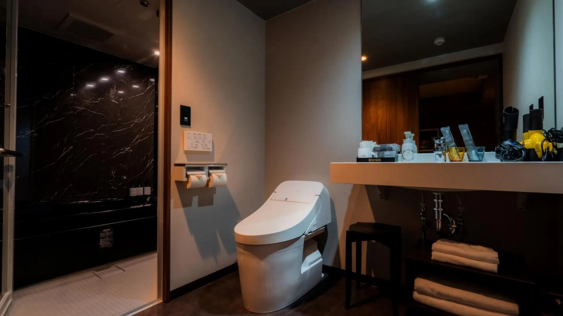 Randor Hotel Namba Osaka Suites