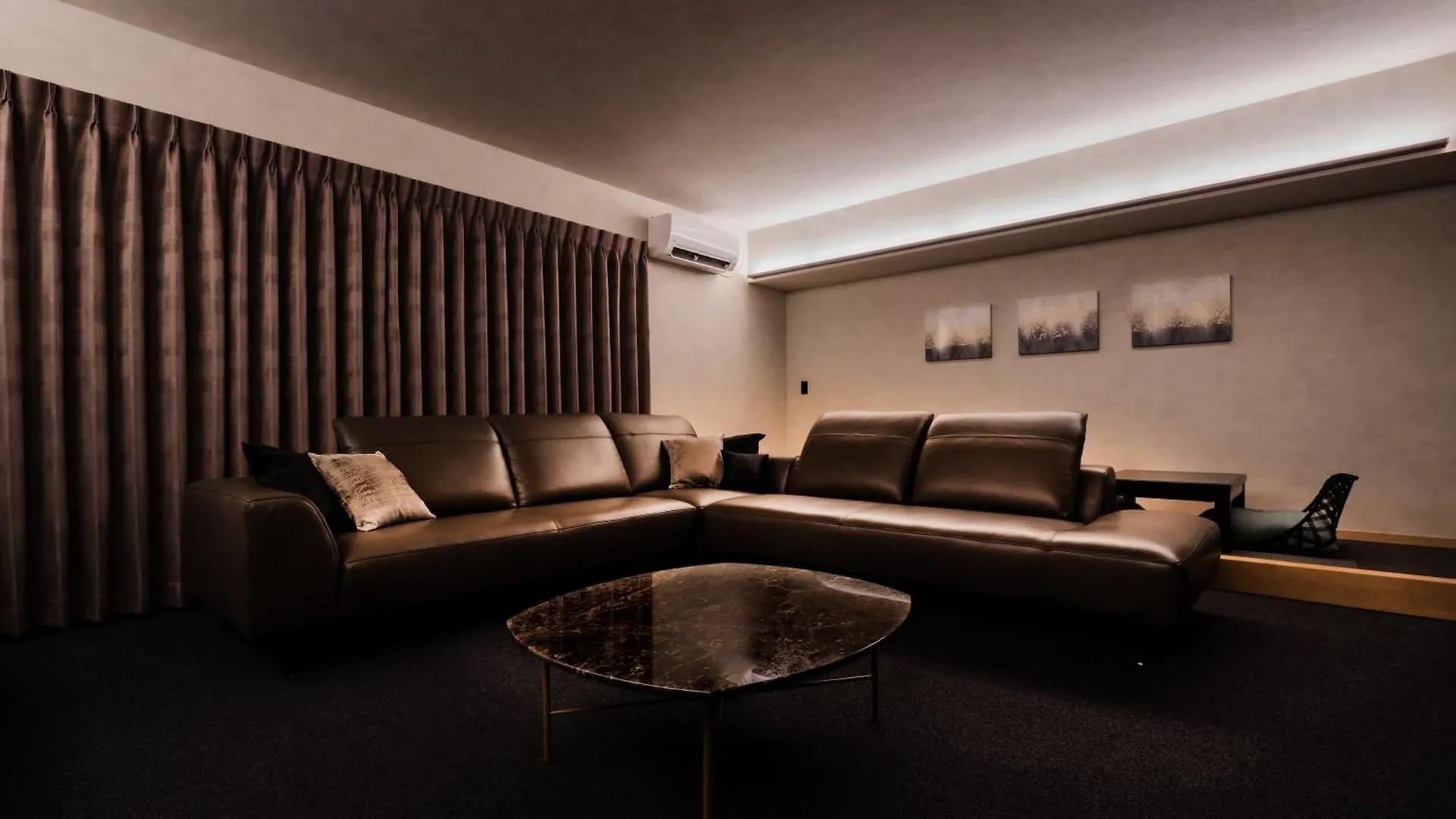 Randor Hotel Namba Osaka Suites