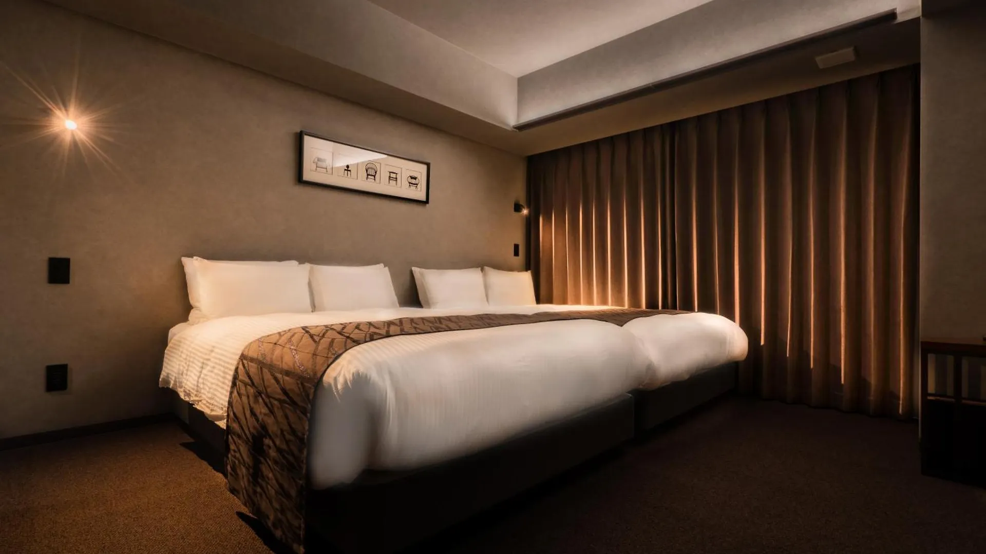 Randor Hotel Namba Osaka Suites 4*,